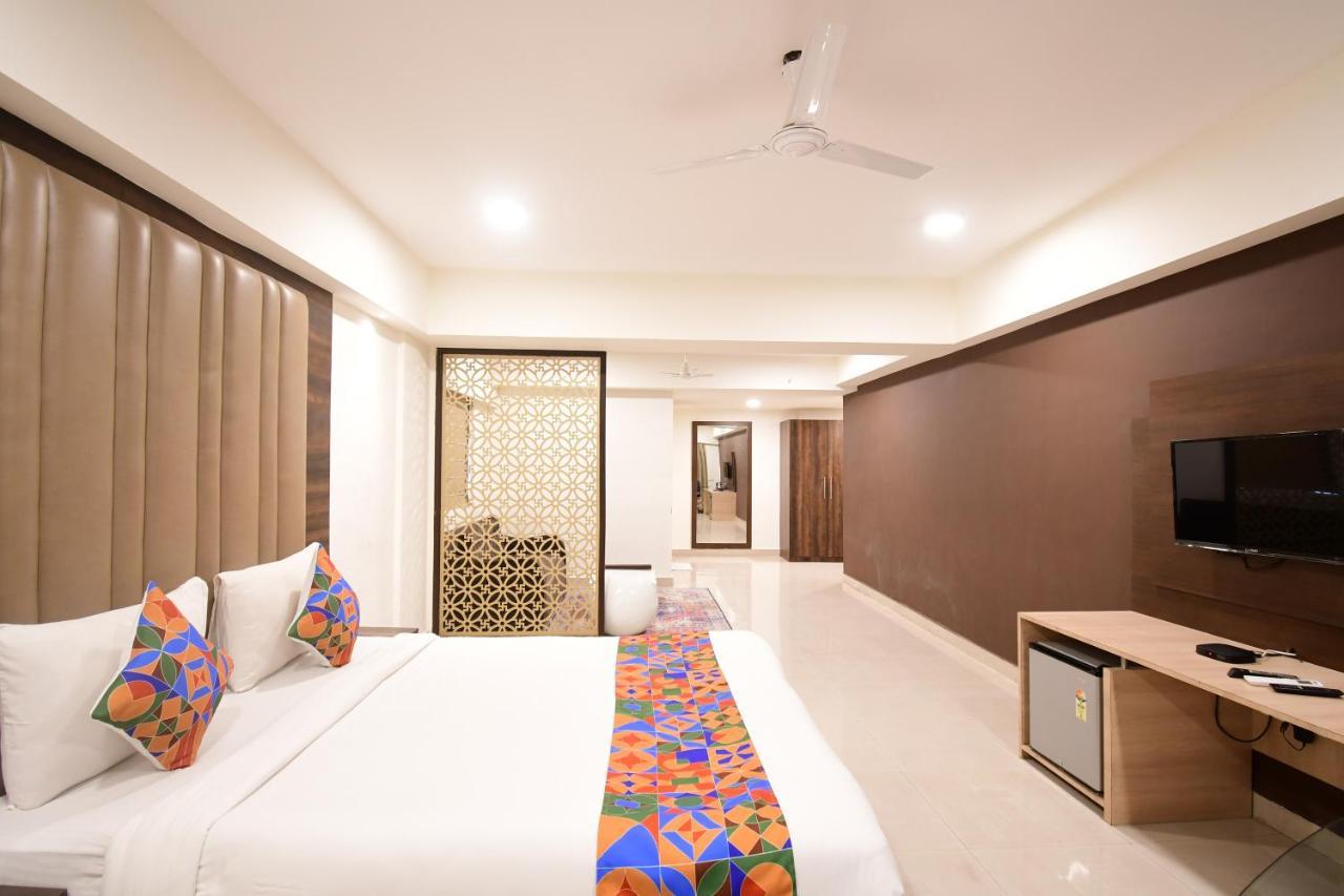 The Xen Suites, Airport Kolkata